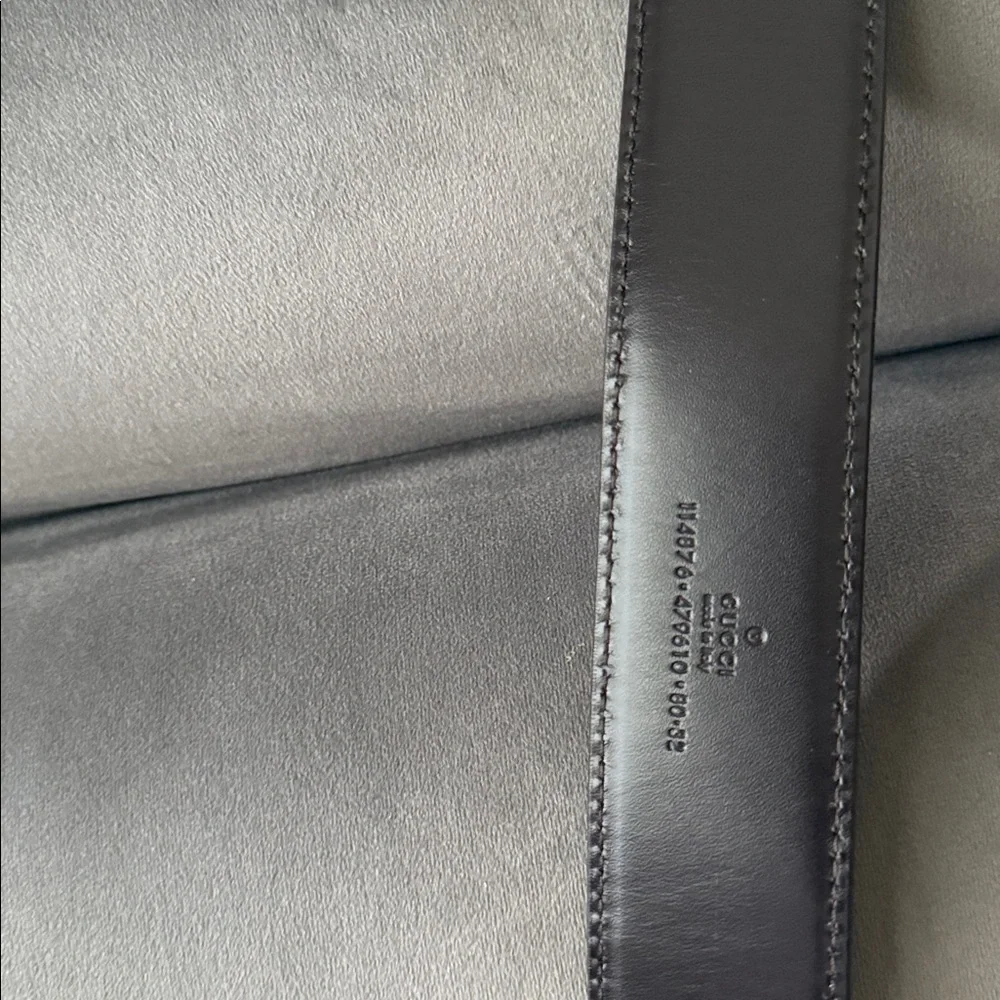 Gucci Dark Brown Belt with Gold Emblem - Picture 3 of 6